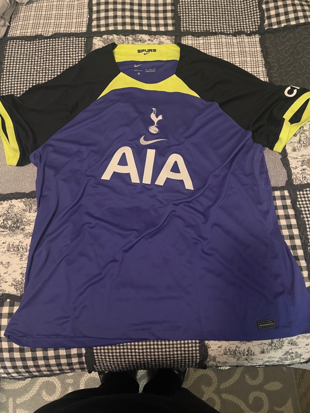Nike Tottenham Spurs AIA Soccer Shirt - Purple, Black & Neon Yellow